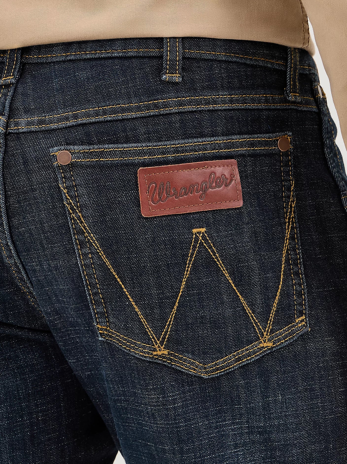 Wrangler Retro® Slim Boot Jean Dax – Image 4