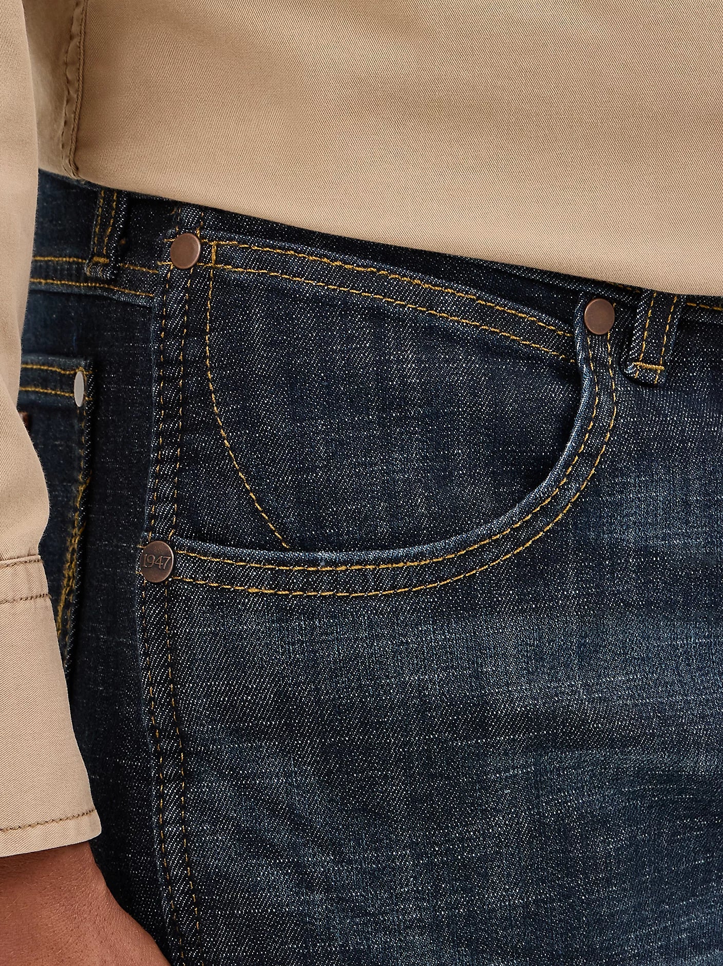 Wrangler Retro® Slim Boot Jean Dax – Image 5