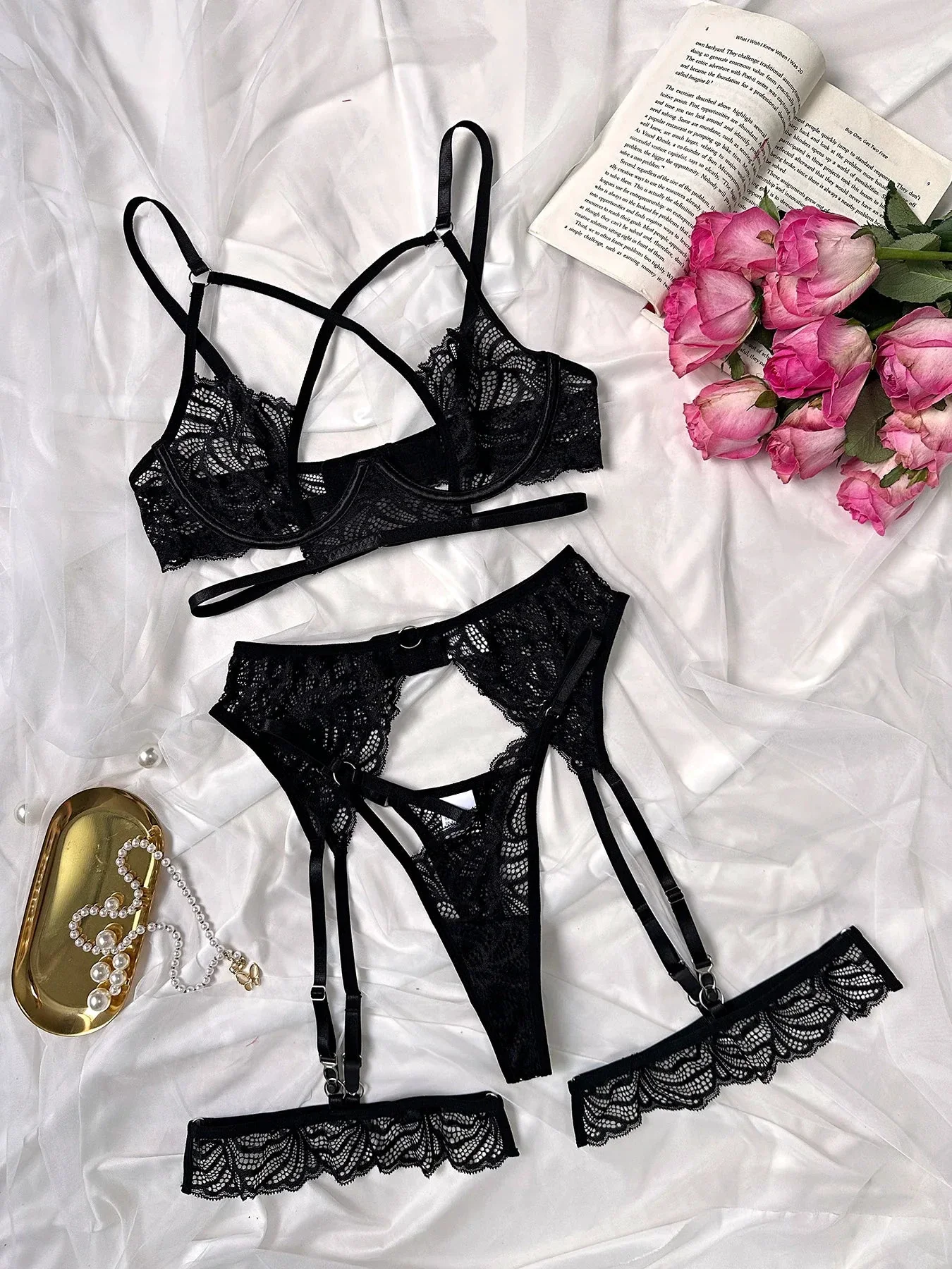 Les Secrets de Léa – Ensemble lingerie dentelle brodée transparente – Raven – Image 8