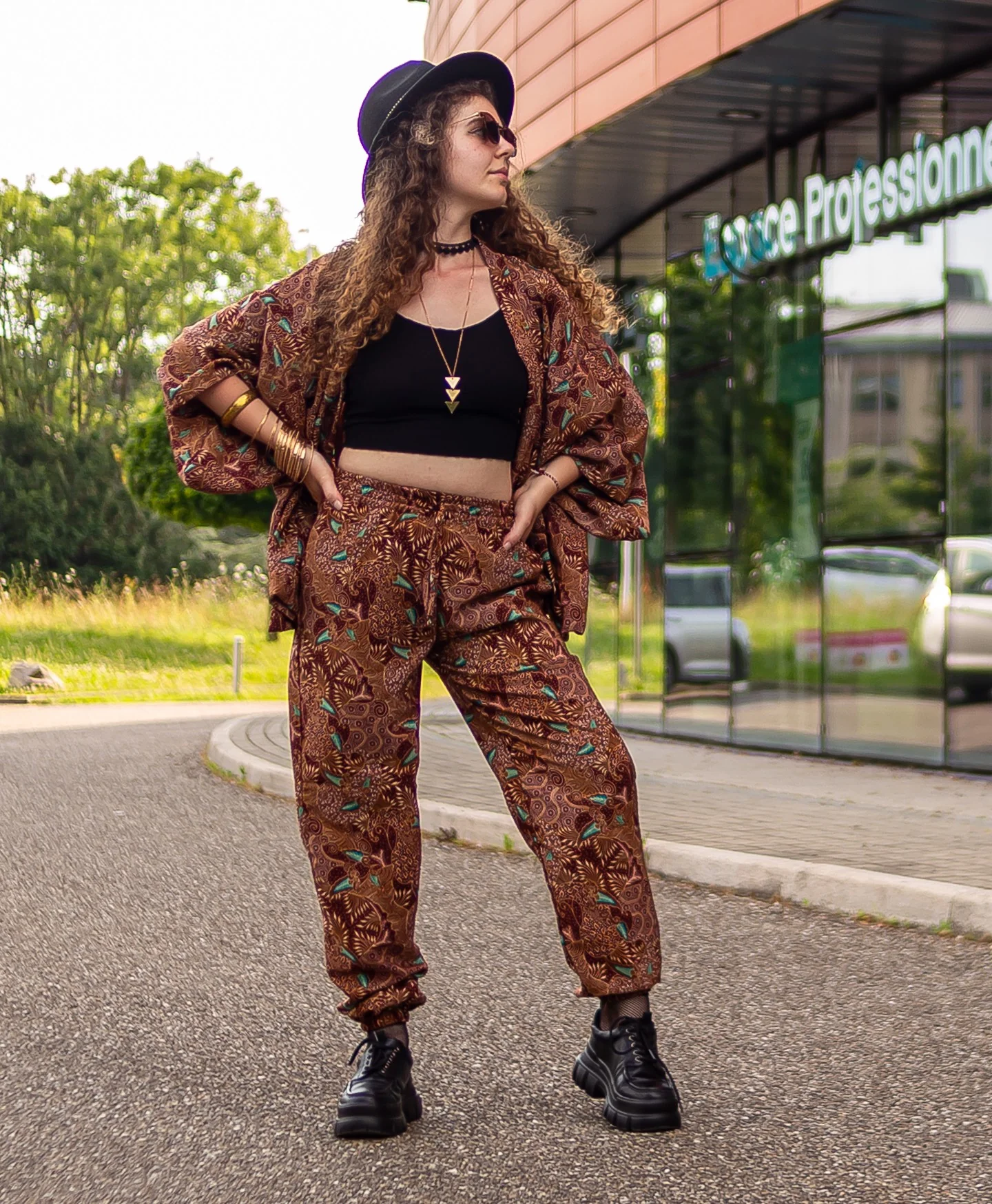 Pantalon cargo moderne boheme chic en batik - JIMBARAN – Image 6